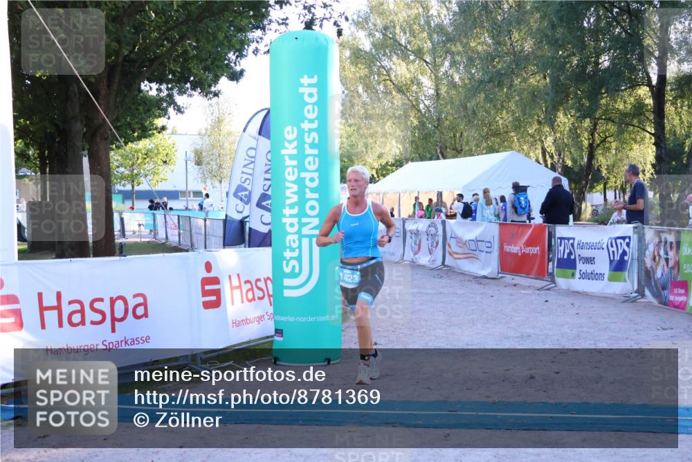07.09.2025 - 19. Norderstedt Triathlon Zöllner http://msf.ph/oto/8781369 07.09.2025 17:42:40 Ziel 1423 meine-sportfotos.de