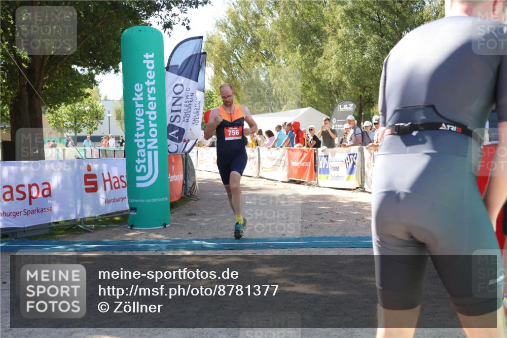 07.09.2025 - 19. Norderstedt Triathlon Zöllner http://msf.ph/oto/8781377 07.09.2025 12:55:07 Ziel 756 meine-sportfotos.de