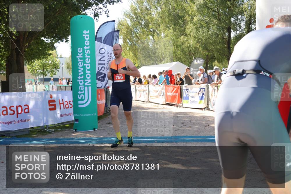 07.09.2025 - 19. Norderstedt Triathlon Zöllner http://msf.ph/oto/8781381 07.09.2025 12:55:07 Ziel 756 meine-sportfotos.de