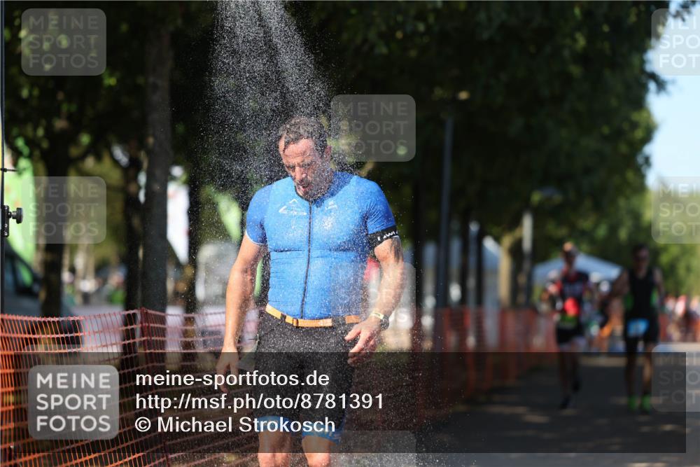 07.09.2025 - 19. Norderstedt Triathlon Michael Strokosch http://msf.ph/oto/8781391 07.09.2025 15:11:20 Laufen 888, 979, 985, 1012 meine-sportfotos.de