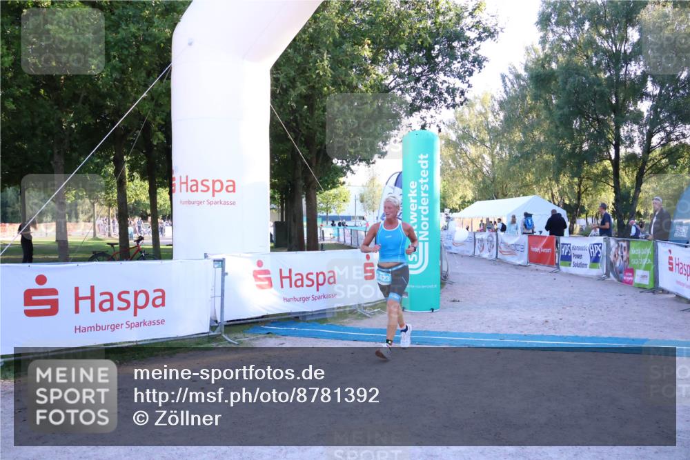 07.09.2025 - 19. Norderstedt Triathlon Zöllner http://msf.ph/oto/8781392 07.09.2025 17:42:41 Ziel 1423 meine-sportfotos.de