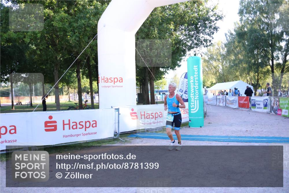 07.09.2025 - 19. Norderstedt Triathlon Zöllner http://msf.ph/oto/8781399 07.09.2025 17:42:41 Ziel 1423 meine-sportfotos.de