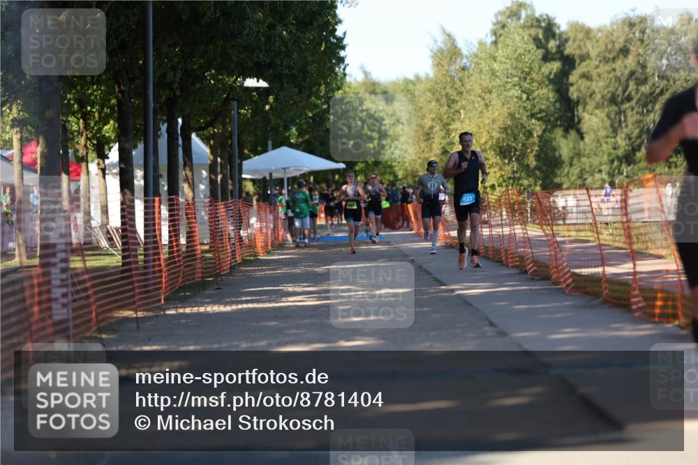07.09.2025 - 19. Norderstedt Triathlon Michael Strokosch http://msf.ph/oto/8781404 07.09.2025 16:07:22 Laufen 431, 487, 520, 1414, 1479 meine-sportfotos.de