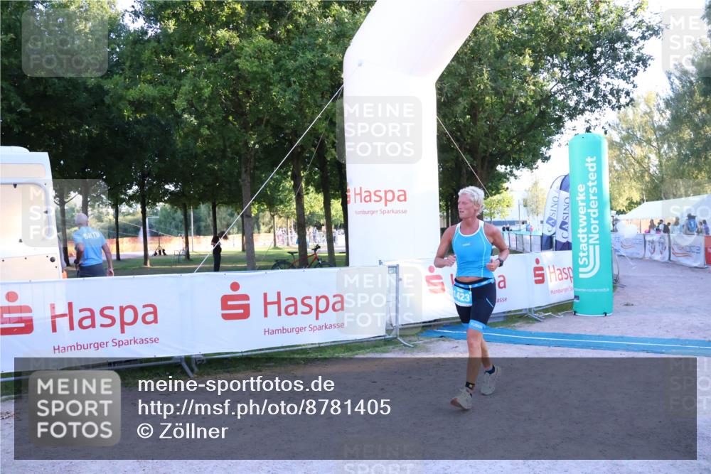 07.09.2025 - 19. Norderstedt Triathlon Zöllner http://msf.ph/oto/8781405 07.09.2025 17:42:42 Ziel 1423 meine-sportfotos.de