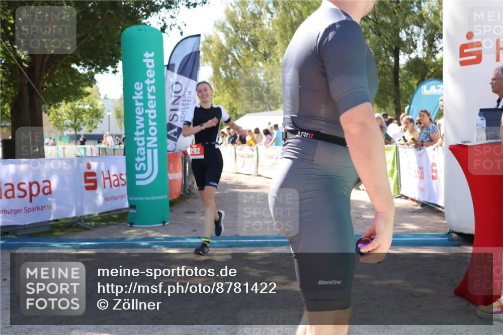 07.09.2025 - 19. Norderstedt Triathlon Zöllner http://msf.ph/oto/8781422 07.09.2025 12:55:37 Ziel 292 meine-sportfotos.de