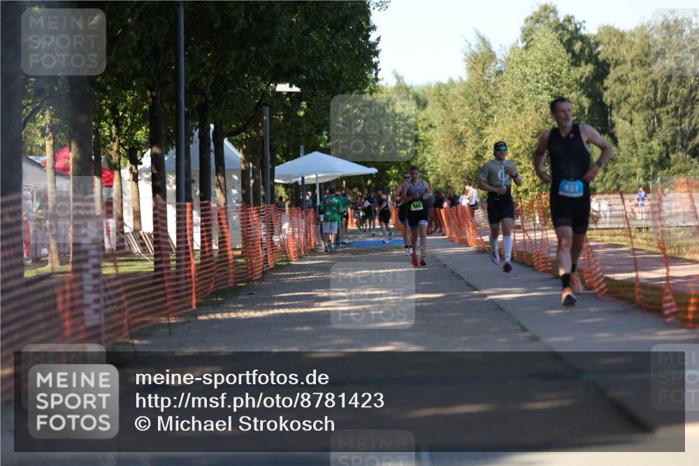 07.09.2025 - 19. Norderstedt Triathlon Michael Strokosch http://msf.ph/oto/8781423 07.09.2025 16:07:25 Laufen 431, 515, 1414 meine-sportfotos.de