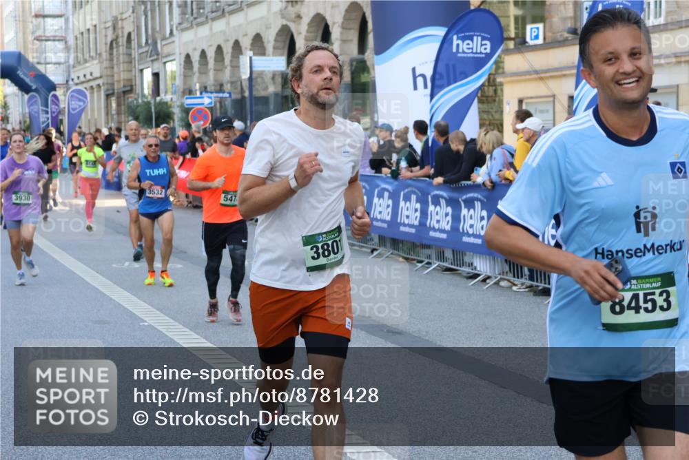 07.09.2025 - BARMER Alsterlauf Strokosch-Dieckow http://msf.ph/oto/8781428 07.09.2025 10:05:40 Ziel 2043, 2064, 2435, 2744, 2773, 3015, 3023, 3573, 3574, 3839, 3991, 4178, 4179, 4230, 4355, 4401, 4465, 4570, 4793, 4807, 5105, 5431, 5432, 5616, 5621, 5728, 5752, 5787, 5788, 5811, 6101, 6129, 6221, 8023, 8064, 8121, 8184, 8185, 8327, 8332, 8333, 8466 meine-sportfotos.de