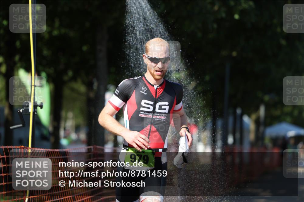 07.09.2025 - 19. Norderstedt Triathlon Michael Strokosch http://msf.ph/oto/8781459 07.09.2025 15:11:26 Laufen 888, 979, 985 meine-sportfotos.de