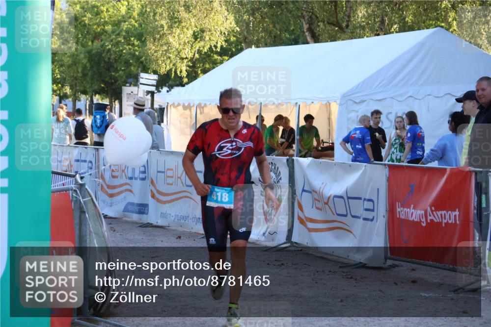 07.09.2025 - 19. Norderstedt Triathlon Zöllner http://msf.ph/oto/8781465 07.09.2025 17:42:56 Ziel 418 meine-sportfotos.de