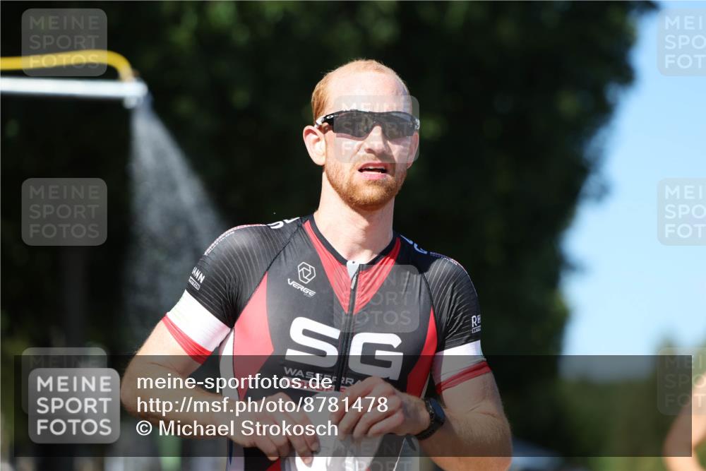 07.09.2025 - 19. Norderstedt Triathlon Michael Strokosch http://msf.ph/oto/8781478 07.09.2025 15:11:26 Laufen 888, 979, 985 meine-sportfotos.de
