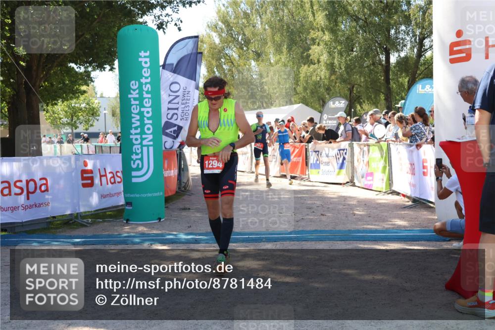 07.09.2025 - 19. Norderstedt Triathlon Zöllner http://msf.ph/oto/8781484 07.09.2025 12:56:35 Ziel 261, 807, 1249, 1294 meine-sportfotos.de