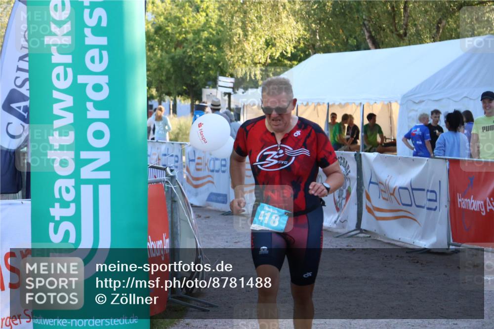 07.09.2025 - 19. Norderstedt Triathlon Zöllner http://msf.ph/oto/8781488 07.09.2025 17:42:58 Ziel 418 meine-sportfotos.de