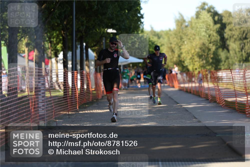 07.09.2025 - 19. Norderstedt Triathlon Michael Strokosch http://msf.ph/oto/8781526 07.09.2025 16:07:42 Laufen 450, 496, 497, 535, 951 meine-sportfotos.de