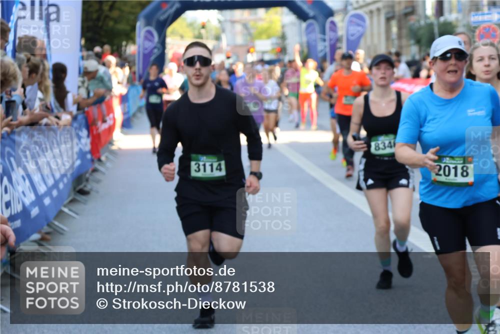 07.09.2025 - BARMER Alsterlauf Strokosch-Dieckow http://msf.ph/oto/8781538 07.09.2025 10:05:36 Ziel 2043, 2064, 2435, 2744, 2773, 3015, 3023, 3573, 3574, 3839, 3991, 4178, 4179, 4230, 4355, 4401, 4465, 4570, 4729, 4793, 4806, 5061, 5105, 5431, 5432, 5616, 5621, 5728, 5752, 5787, 5788, 5811, 6101, 6129, 6221, 6327, 8023, 8045, 8064, 8184, 8185, 8190, 8259, 8327, 8332, 8333, 8445, 8446, 8466 meine-sportfotos.de