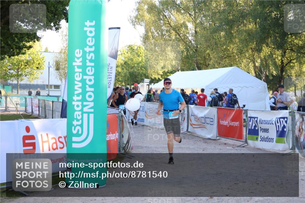 07.09.2025 - 19. Norderstedt Triathlon Zöllner http://msf.ph/oto/8781540 07.09.2025 17:43:44 Ziel 383, 429, 952 meine-sportfotos.de