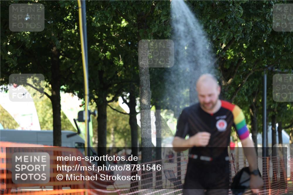 07.09.2025 - 19. Norderstedt Triathlon Michael Strokosch http://msf.ph/oto/8781546 07.09.2025 16:07:45 Laufen 496, 497, 535 meine-sportfotos.de