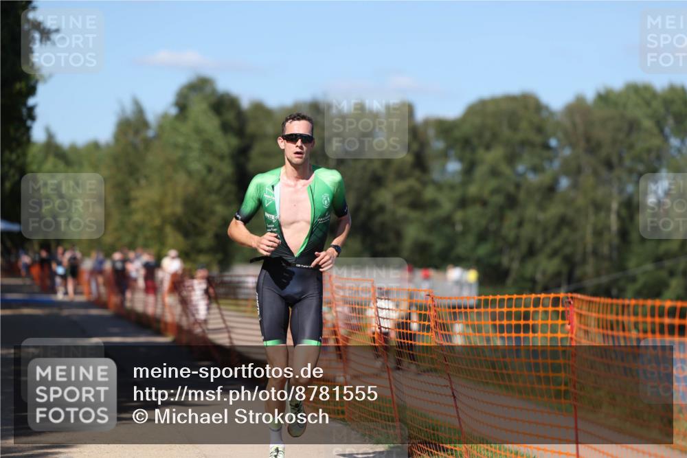 07.09.2025 - 19. Norderstedt Triathlon Michael Strokosch http://msf.ph/oto/8781555 07.09.2025 15:11:50 Laufen 1014 meine-sportfotos.de