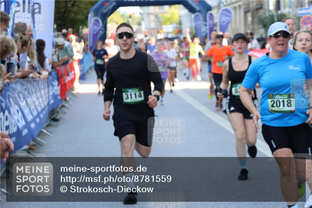 07.09.2025 - BARMER Alsterlauf Strokosch-Dieckow http://msf.ph/oto/8781559 07.09.2025 10:05:36 Ziel 2043, 2064, 2435, 2744, 2773, 3015, 3023, 3573, 3574, 3839, 3991, 4178, 4179, 4230, 4355, 4401, 4465, 4570, 4729, 4793, 4806, 5061, 5105, 5431, 5432, 5616, 5621, 5728, 5752, 5787, 5788, 5811, 6101, 6129, 6221, 6327, 8023, 8045, 8064, 8184, 8185, 8190, 8259, 8327, 8332, 8333, 8445, 8446, 8466 meine-sportfotos.de