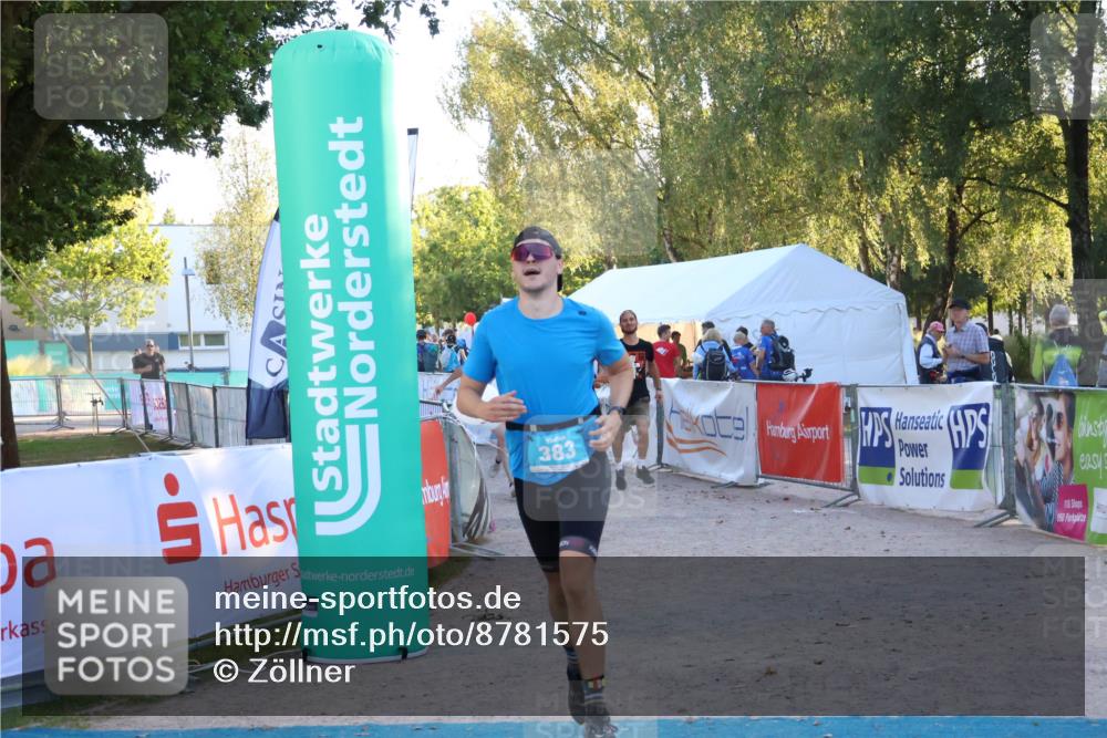 07.09.2025 - 19. Norderstedt Triathlon Zöllner http://msf.ph/oto/8781575 07.09.2025 17:43:45 Ziel 383, 429, 952 meine-sportfotos.de