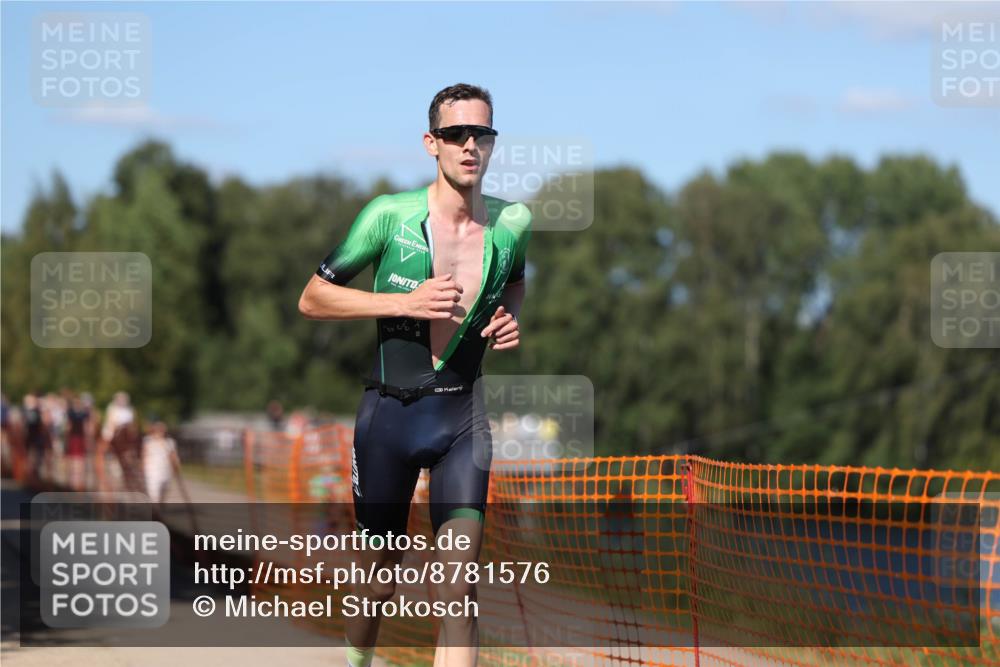 07.09.2025 - 19. Norderstedt Triathlon Michael Strokosch http://msf.ph/oto/8781576 07.09.2025 15:11:50 Laufen 1014 meine-sportfotos.de