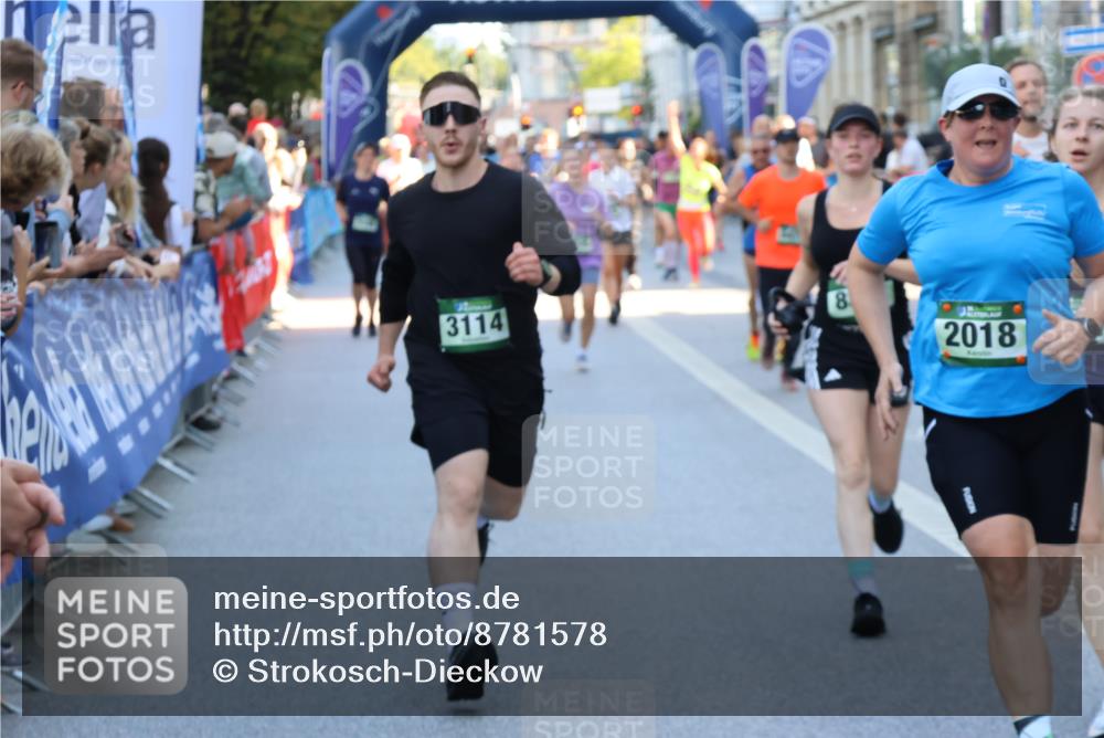 07.09.2025 - BARMER Alsterlauf Strokosch-Dieckow http://msf.ph/oto/8781578 07.09.2025 10:05:36 Ziel 2043, 2064, 2435, 2744, 2773, 3015, 3023, 3573, 3574, 3839, 3991, 4178, 4179, 4230, 4355, 4401, 4465, 4570, 4729, 4793, 4806, 5061, 5105, 5431, 5432, 5616, 5621, 5728, 5752, 5787, 5788, 5811, 6101, 6129, 6221, 6327, 8023, 8045, 8064, 8184, 8185, 8190, 8259, 8327, 8332, 8333, 8445, 8446, 8466 meine-sportfotos.de