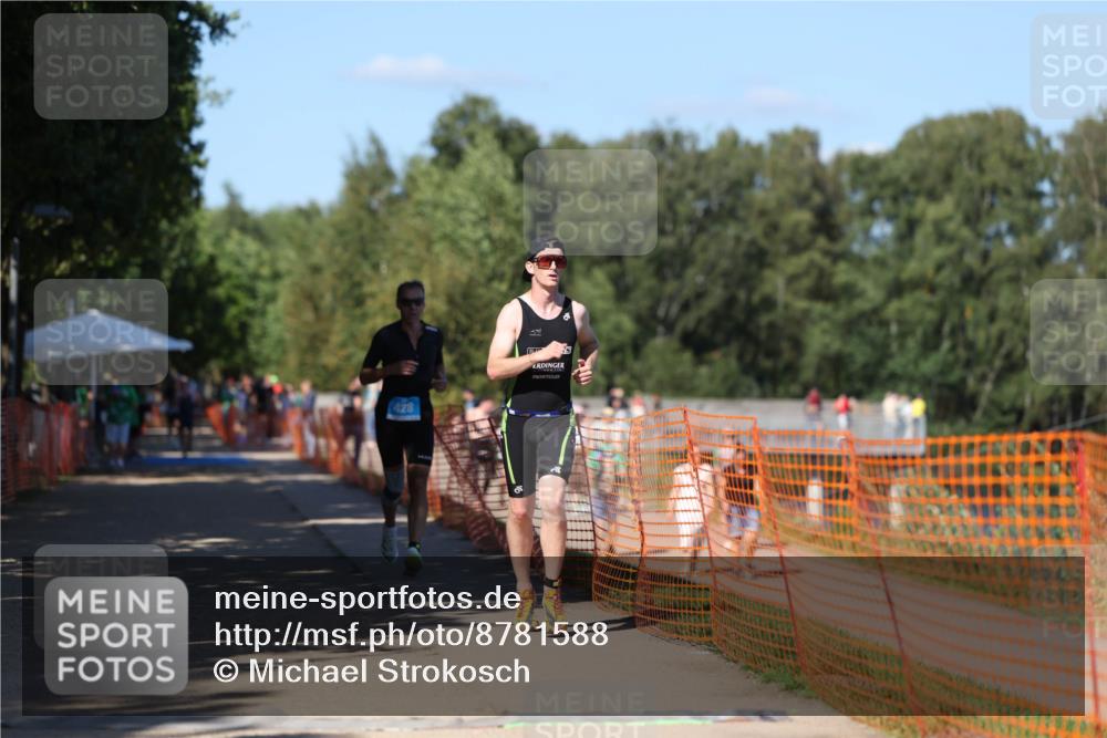 07.09.2025 - 19. Norderstedt Triathlon Michael Strokosch http://msf.ph/oto/8781588 07.09.2025 15:12:10 Laufen 428, 995 meine-sportfotos.de
