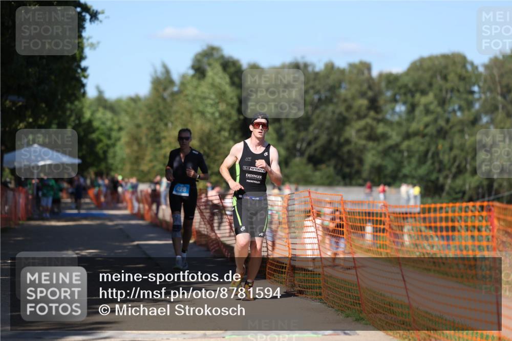 07.09.2025 - 19. Norderstedt Triathlon Michael Strokosch http://msf.ph/oto/8781594 07.09.2025 15:12:11 Laufen 428, 995 meine-sportfotos.de