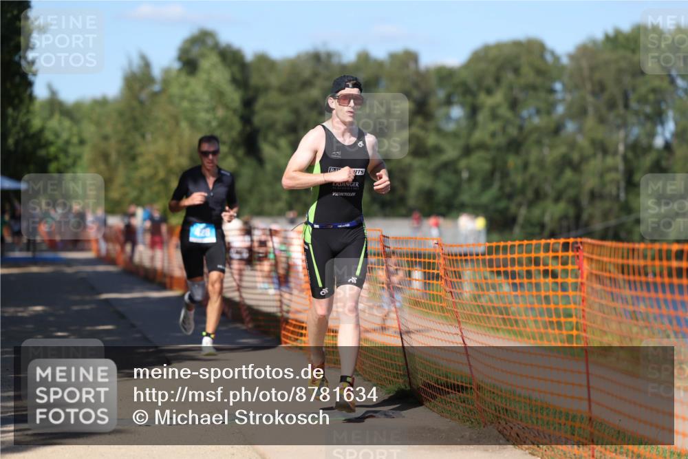 07.09.2025 - 19. Norderstedt Triathlon Michael Strokosch http://msf.ph/oto/8781634 07.09.2025 15:12:12 Laufen 428, 995 meine-sportfotos.de