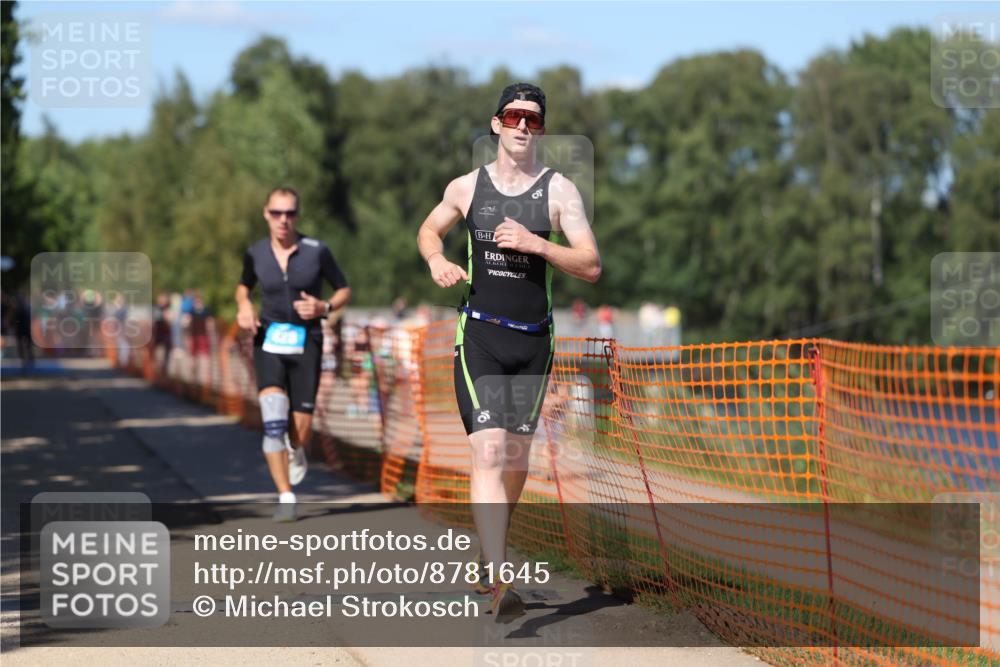 07.09.2025 - 19. Norderstedt Triathlon Michael Strokosch http://msf.ph/oto/8781645 07.09.2025 15:12:12 Laufen 428, 995 meine-sportfotos.de