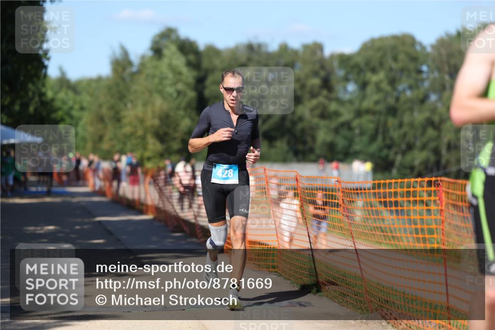 07.09.2025 - 19. Norderstedt Triathlon Michael Strokosch http://msf.ph/oto/8781669 07.09.2025 15:12:14 Laufen 428, 995 meine-sportfotos.de