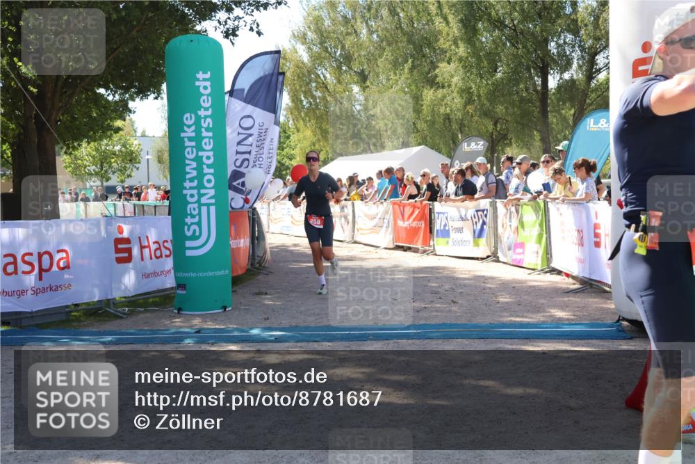 07.09.2025 - 19. Norderstedt Triathlon Zöllner http://msf.ph/oto/8781687 07.09.2025 12:57:24 Ziel 258, 850 meine-sportfotos.de