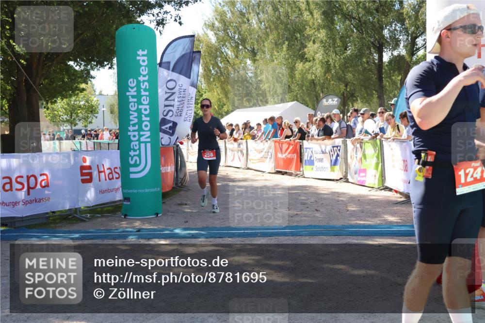 07.09.2025 - 19. Norderstedt Triathlon Zöllner http://msf.ph/oto/8781695 07.09.2025 12:57:24 Ziel 258, 850 meine-sportfotos.de