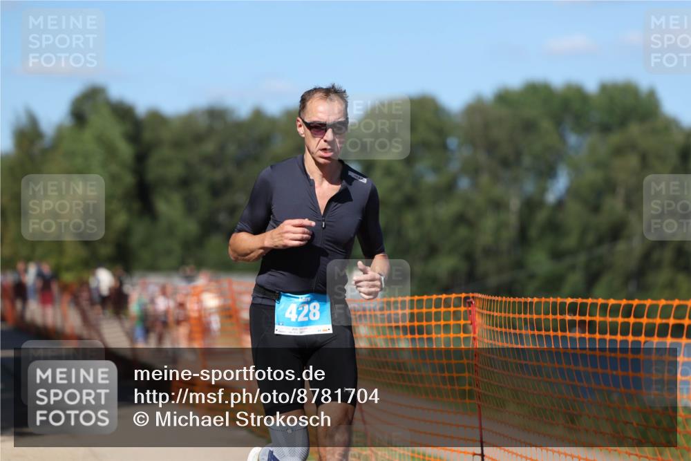 07.09.2025 - 19. Norderstedt Triathlon Michael Strokosch http://msf.ph/oto/8781704 07.09.2025 15:12:16 Laufen 428, 995 meine-sportfotos.de