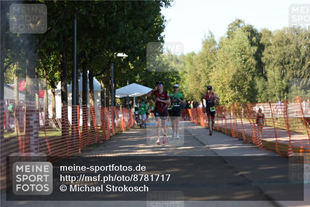 07.09.2025 - 19. Norderstedt Triathlon Michael Strokosch http://msf.ph/oto/8781717 07.09.2025 16:08:25 Laufen 439 meine-sportfotos.de