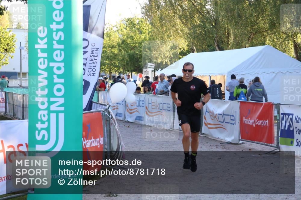 07.09.2025 - 19. Norderstedt Triathlon Zöllner http://msf.ph/oto/8781718 07.09.2025 17:43:53 Ziel 429, 952, 1448 meine-sportfotos.de
