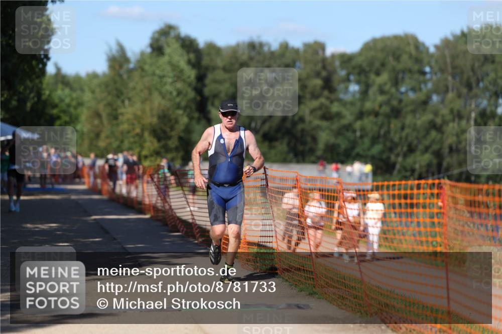 07.09.2025 - 19. Norderstedt Triathlon Michael Strokosch http://msf.ph/oto/8781733 07.09.2025 15:12:31 Laufen 963 meine-sportfotos.de