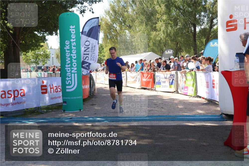 07.09.2025 - 19. Norderstedt Triathlon Zöllner http://msf.ph/oto/8781734 07.09.2025 12:57:38 Ziel 1231 meine-sportfotos.de