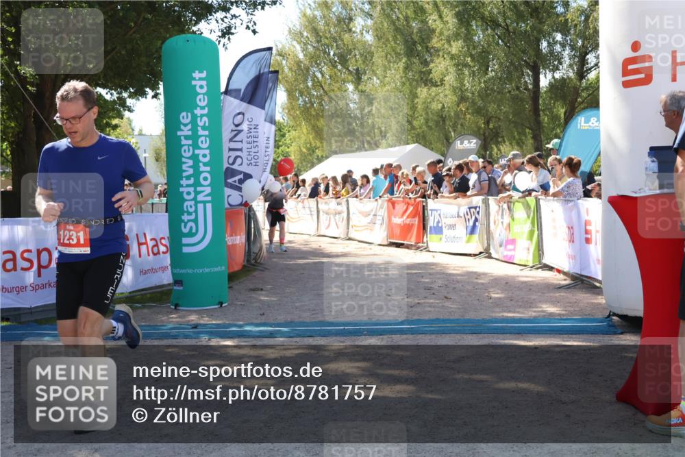 07.09.2025 - 19. Norderstedt Triathlon Zöllner http://msf.ph/oto/8781757 07.09.2025 12:57:40 Ziel 259, 1231 meine-sportfotos.de