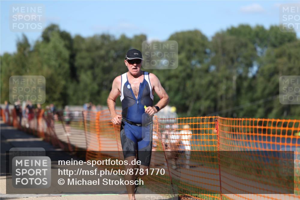 07.09.2025 - 19. Norderstedt Triathlon Michael Strokosch http://msf.ph/oto/8781770 07.09.2025 15:12:33 Laufen 411, 963 meine-sportfotos.de