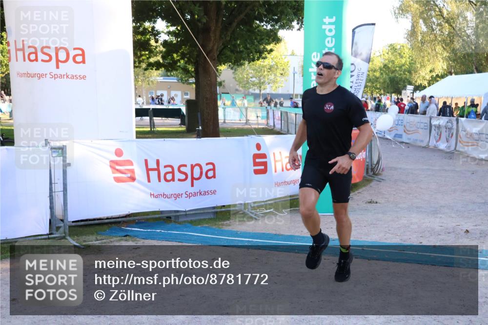 07.09.2025 - 19. Norderstedt Triathlon Zöllner http://msf.ph/oto/8781772 07.09.2025 17:43:56 Ziel 1448 meine-sportfotos.de