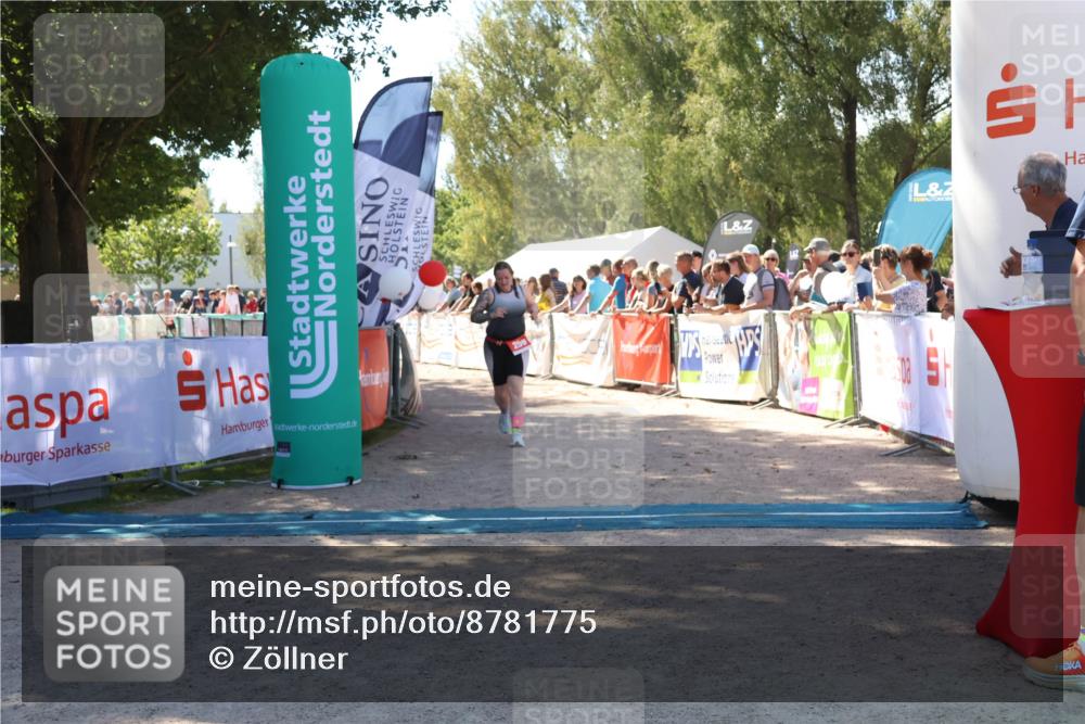 07.09.2025 - 19. Norderstedt Triathlon Zöllner http://msf.ph/oto/8781775 07.09.2025 12:57:43 Ziel 259, 1231 meine-sportfotos.de