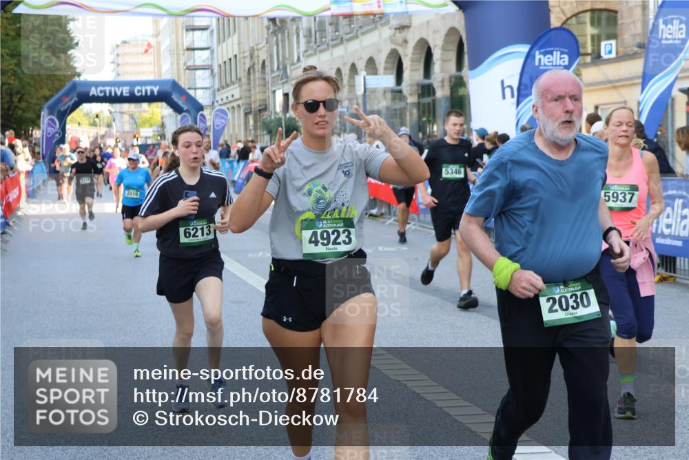 07.09.2025 - BARMER Alsterlauf Strokosch-Dieckow http://msf.ph/oto/8781784 07.09.2025 10:05:32 Ziel 2064, 2399, 2435, 2773, 3015, 3573, 3574, 3839, 3991, 4028, 4310, 4355, 4401, 4465, 4729, 4777, 4806, 5061, 5105, 5424, 5431, 5432, 5616, 5728, 5752, 5787, 5788, 5811, 6327, 8023, 8045, 8064, 8184, 8185, 8190, 8259, 8327, 8332, 8333, 8445, 8446, 8484, 8485 meine-sportfotos.de