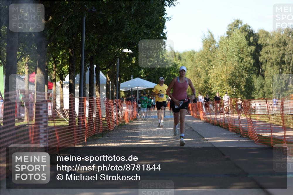 07.09.2025 - 19. Norderstedt Triathlon Michael Strokosch http://msf.ph/oto/8781844 07.09.2025 16:08:39 Laufen 949, 953, 1491 meine-sportfotos.de