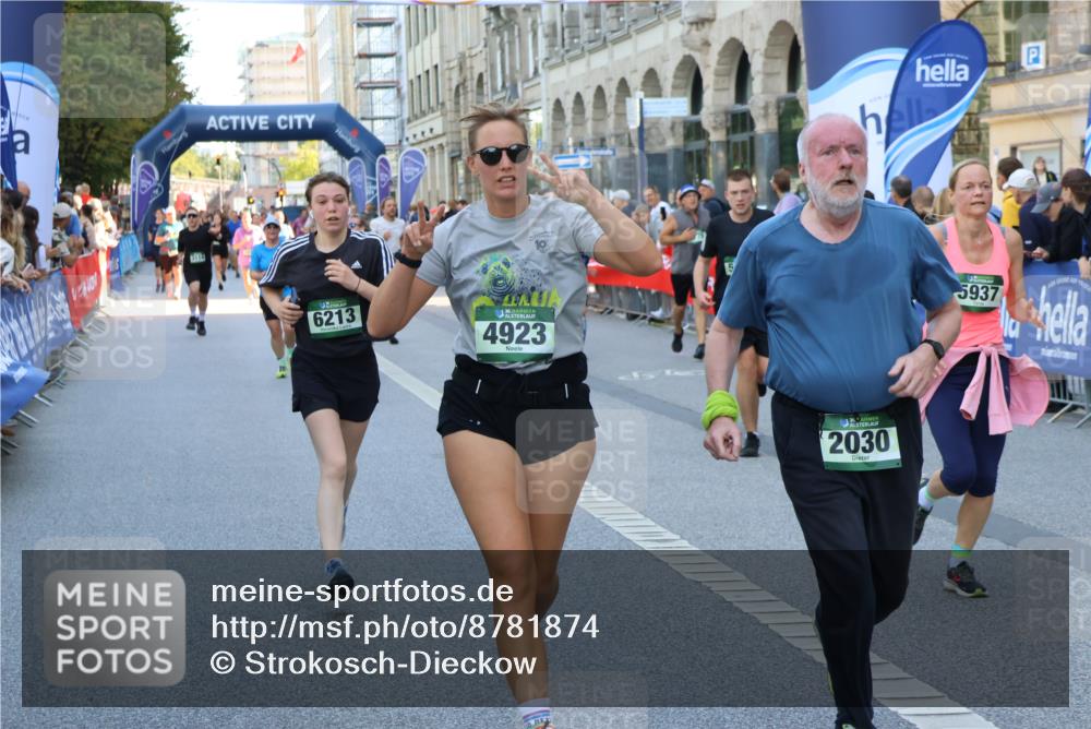 07.09.2025 - BARMER Alsterlauf Strokosch-Dieckow http://msf.ph/oto/8781874 07.09.2025 10:05:32 Ziel 2064, 2399, 2435, 2773, 3015, 3573, 3574, 3839, 3991, 4028, 4310, 4355, 4401, 4465, 4729, 4777, 4806, 5061, 5105, 5424, 5431, 5432, 5616, 5728, 5752, 5787, 5788, 5811, 6327, 8023, 8045, 8064, 8184, 8185, 8190, 8259, 8327, 8332, 8333, 8445, 8446, 8484, 8485 meine-sportfotos.de