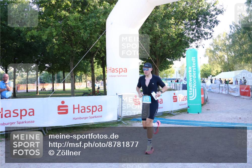 07.09.2025 - 19. Norderstedt Triathlon Zöllner http://msf.ph/oto/8781877 07.09.2025 17:44:09 Ziel 372 meine-sportfotos.de