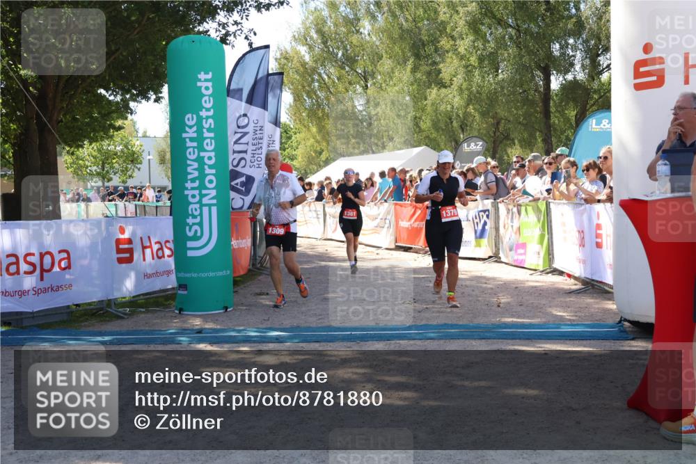 07.09.2025 - 19. Norderstedt Triathlon Zöllner http://msf.ph/oto/8781880 07.09.2025 12:57:56 Ziel 1309, 1361, 1379 meine-sportfotos.de