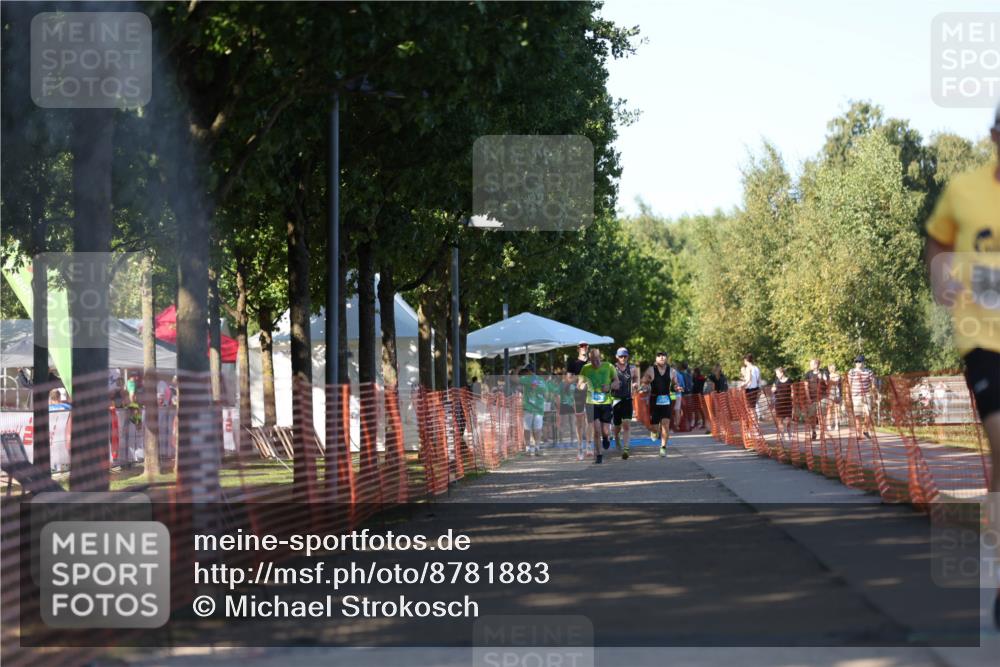 07.09.2025 - 19. Norderstedt Triathlon Michael Strokosch http://msf.ph/oto/8781883 07.09.2025 16:08:46 Laufen 949, 953 meine-sportfotos.de