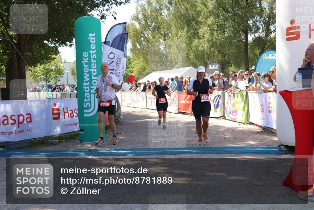07.09.2025 - 19. Norderstedt Triathlon Zöllner http://msf.ph/oto/8781889 07.09.2025 12:57:56 Ziel 1309, 1361, 1379 meine-sportfotos.de