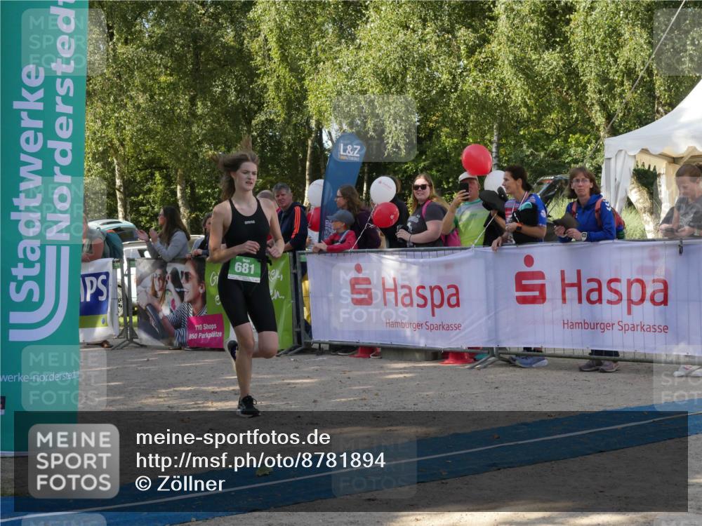 07.09.2025 - 19. Norderstedt Triathlon Zöllner http://msf.ph/oto/8781894 07.09.2025 11:00:20 Ziel 61, 681, 683, 691 meine-sportfotos.de