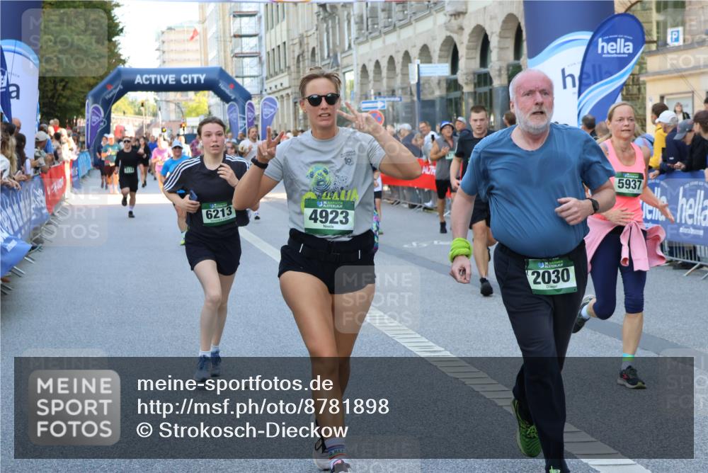07.09.2025 - BARMER Alsterlauf Strokosch-Dieckow http://msf.ph/oto/8781898 07.09.2025 10:05:32 Ziel 2064, 2399, 2435, 2773, 3015, 3573, 3574, 3839, 3991, 4028, 4310, 4355, 4401, 4465, 4729, 4777, 4806, 5061, 5105, 5424, 5431, 5432, 5616, 5728, 5752, 5787, 5788, 5811, 6327, 8023, 8045, 8064, 8184, 8185, 8190, 8259, 8327, 8332, 8333, 8445, 8446, 8484, 8485 meine-sportfotos.de